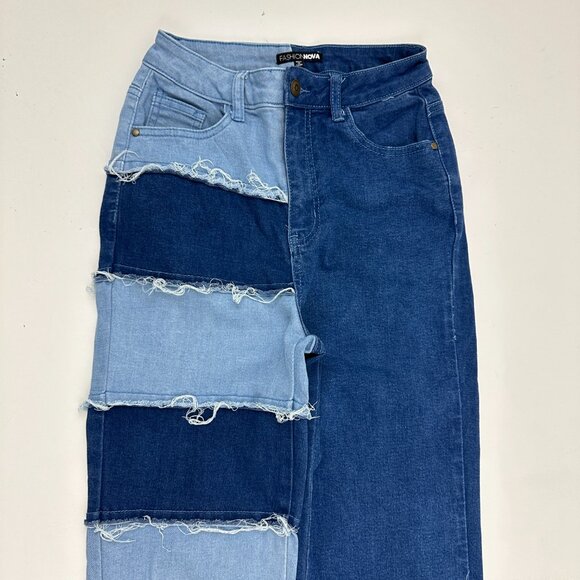 Fashion Nova Straight Raw Hem Distressed Women's size 5 Medium Blue Denim Jeans - Picture 2 of 4